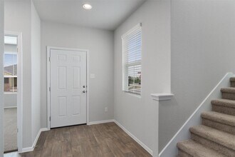 101 Keltic Dr in Kyle, TX - Building Photo - Building Photo