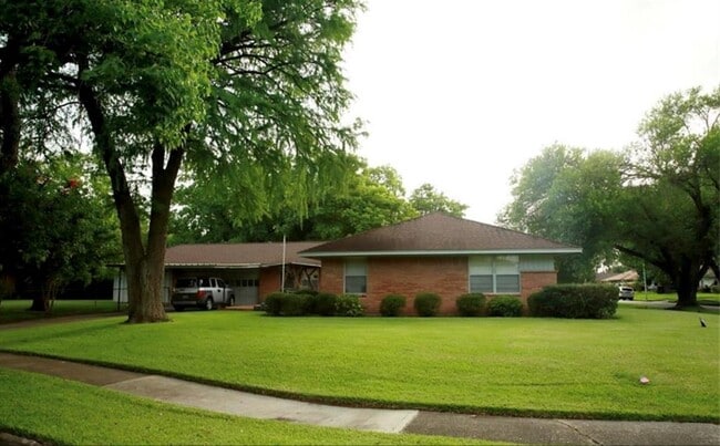5007 Hazelton St in Houston, TX - Building Photo - Building Photo