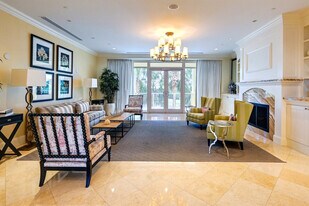 4761 W Bay Blvd in Estero, FL - Building Photo