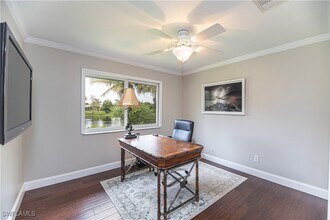 1073 N Alhambra Cir in Naples, FL - Building Photo - Building Photo