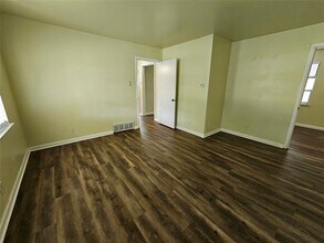 12260 Galva Dr in Dallas, TX - Building Photo - Building Photo