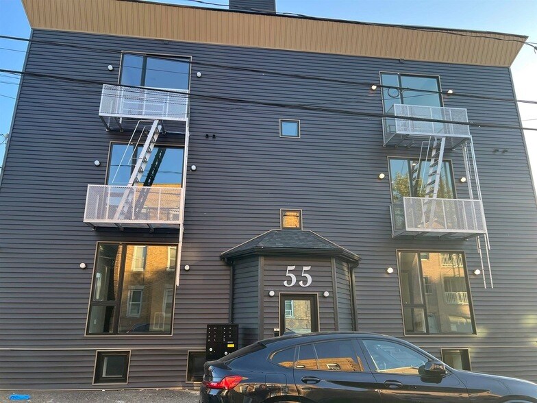 55 Logan Ave, Unit 2 in Jersey City, NJ - Building Photo