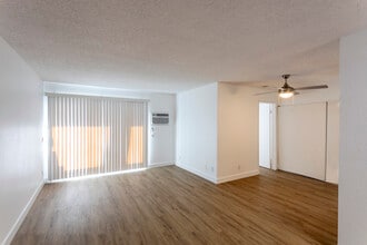 Vida in Escondido, CA - Building Photo - Interior Photo
