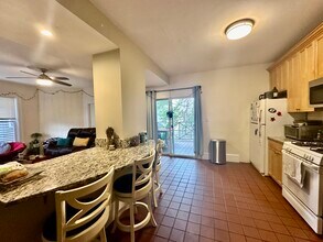 5 Sachem St, Unit 2 in Boston, MA - Building Photo - Building Photo