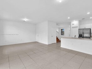 20381 NW 4th Ct in Miami, FL - Building Photo - Building Photo