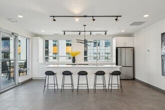 4850 50 Av SW, Unit B1000 in Calgary, AB - Building Photo - Building Photo