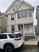 36-38-38 Pleasant St in Bridgeport, CT - Building Photo