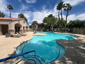 7730 Secret Shore Dr in Las Vegas, NV - Building Photo