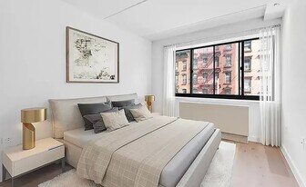 10 Rutgers St, Unit 3A in New York, NY - Building Photo