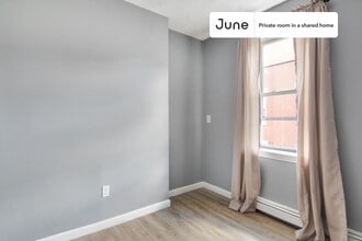 Private bedroom in 3 bed/1 bath Home in Boston, MA - Building Photo - Building Photo