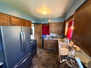 2450 Porter St SW in Wyoming, MI - Building Photo - Building Photo