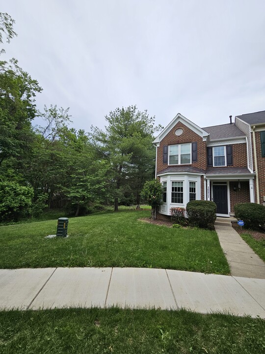 16831 Centerfield Way in Olney, MD - Building Photo