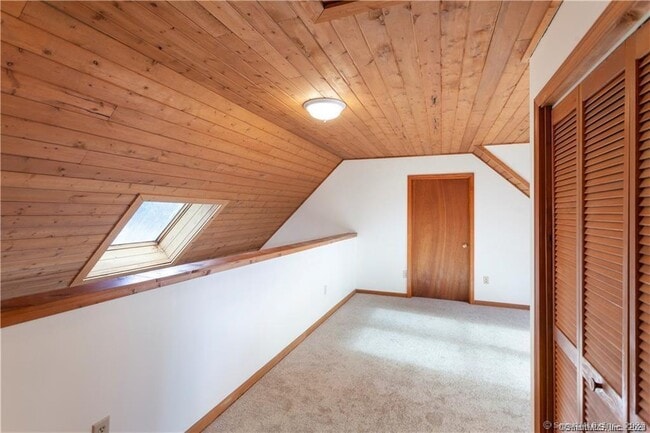 property at 5 Copper Ridge Cir