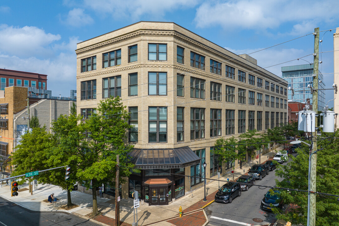 The Saville in Wilmington, DE - Building Photo