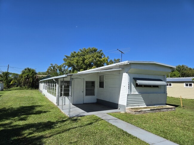 1740 Missouri Ave in St. Cloud, FL - Building Photo - Building Photo