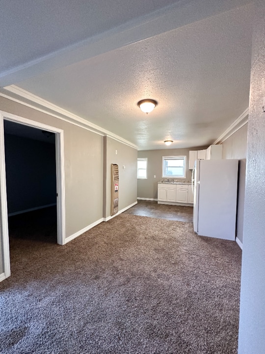 1209 E 6th St in Laurel, MT - Building Photo