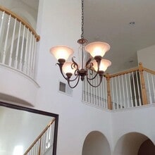 814 Round Hill Dr in Merced, CA - Foto de edificio - Building Photo