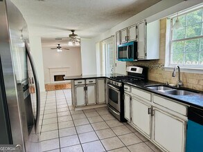 1900 Rocksram Dr in Buford, GA - Building Photo - Building Photo