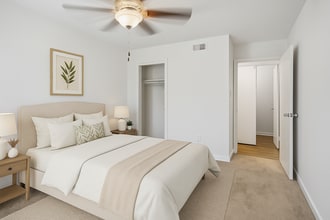 The Park at Fountain City in Knoxville, TN - Building Photo - Building Photo