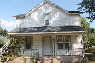 503 Putnam St in Eau Claire, WI - Building Photo