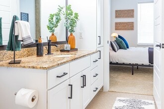 Waterford RiNo in Denver, CO - Foto de edificio - Building Photo