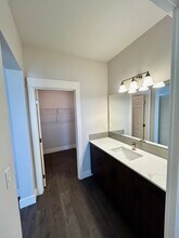 61507 White Tail St in Bend, OR - Foto de edificio - Building Photo