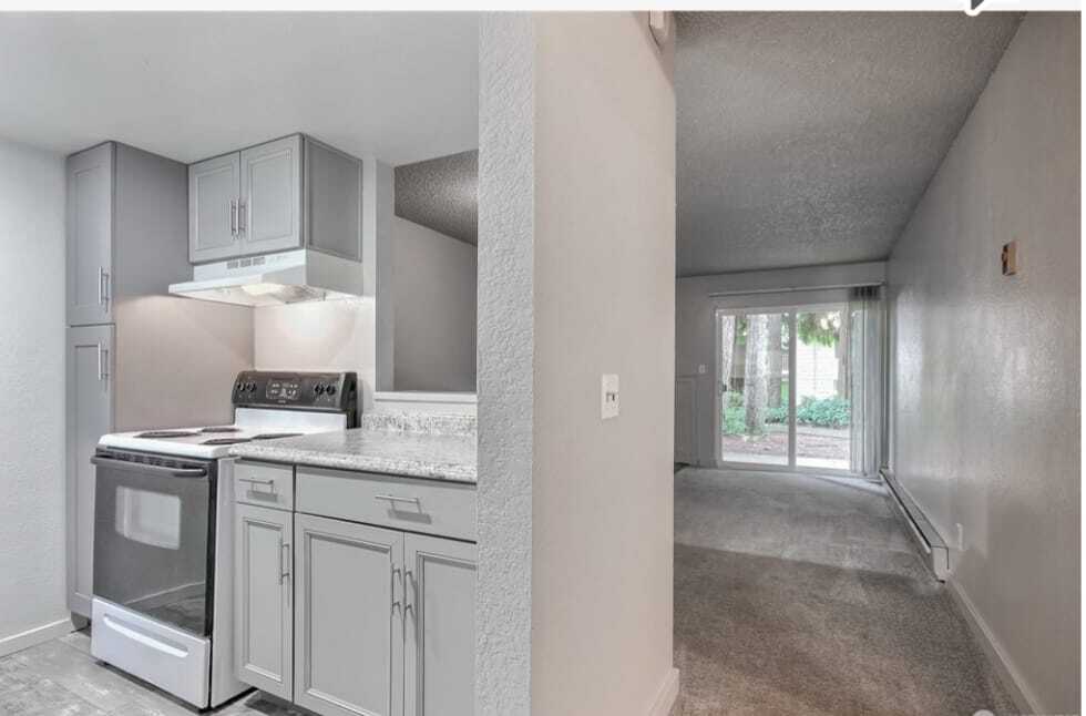 33010 17th Pl S in Federal Way, WA - Building Photo