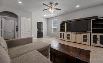 31606 Heguy Pass in Fulshear, TX - Building Photo - Building Photo