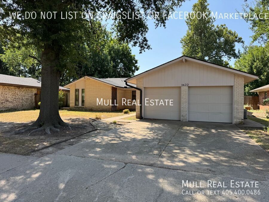 1622 Chaucer Dr in Norman, OK - Building Photo