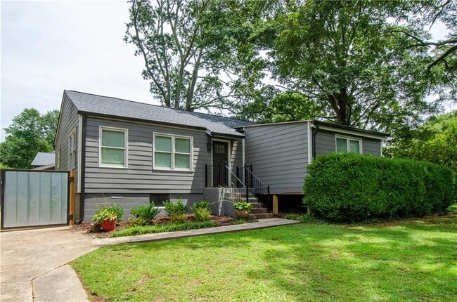729 Sunnybrook Dr in Decatur, GA - Building Photo - Building Photo