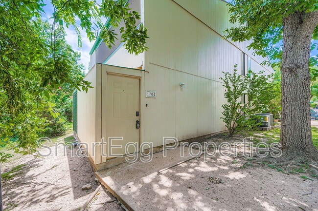 property at 6718 Silvermine Dr