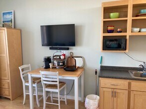 34 Brown Ave in Hampton, NH - Building Photo - Building Photo