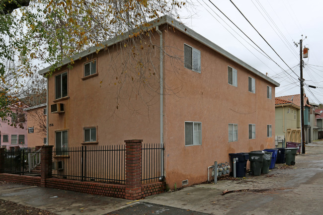 1916 7th St in Sacramento, CA - Foto de edificio - Building Photo