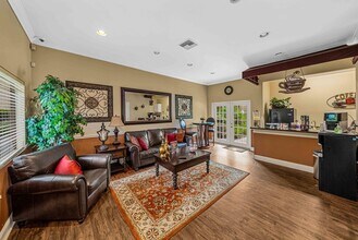 The Park at Marbella in Jacksonville, FL - Foto de edificio - Building Photo