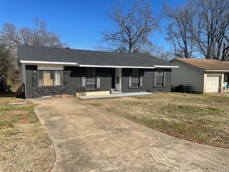 46 Rosemoor Dr in Little Rock, AR - Building Photo