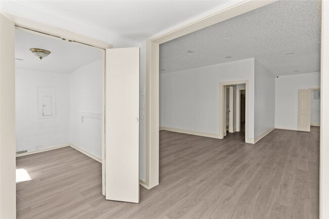 1522 Seawall Blvd