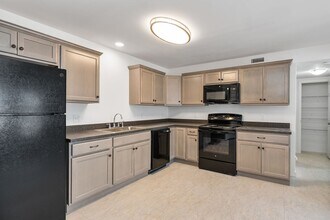 24 Jersey Way in Morristown, VT - Building Photo - Building Photo