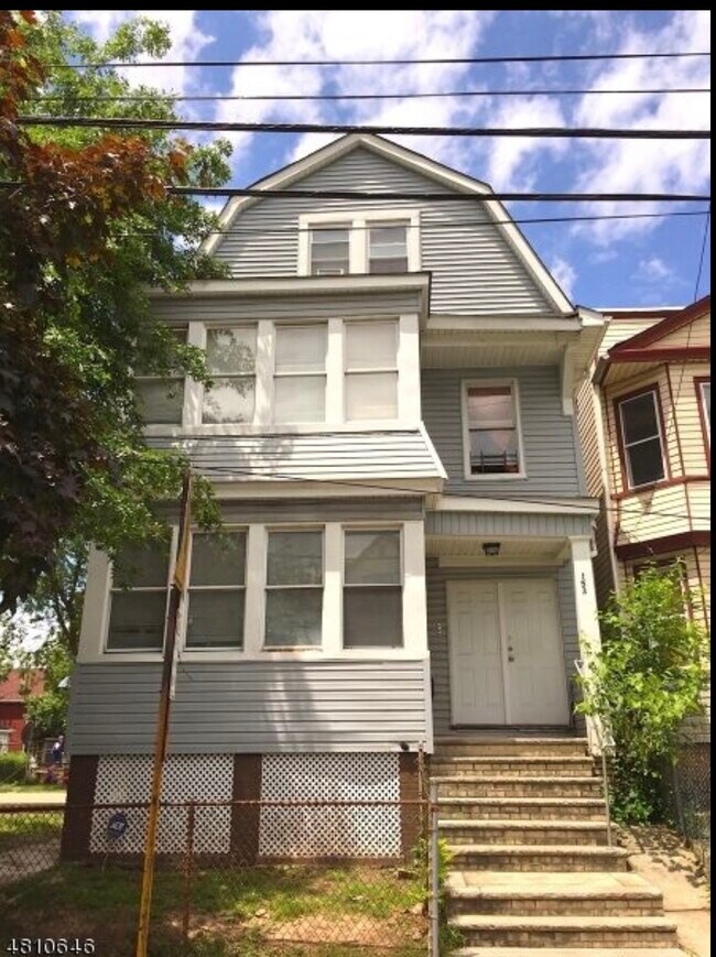 153 Myrtle Ave Rentals in Irvington, NJ