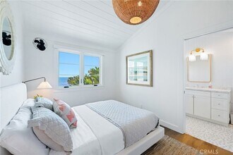 360 Cliff Dr in Laguna Beach, CA - Foto de edificio - Building Photo