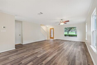 8313 Steamline Cir in Austin, TX - Building Photo - Building Photo