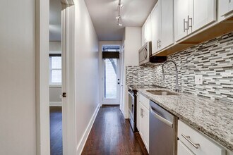 82 Q St SW in Washington, DC - Building Photo - Building Photo