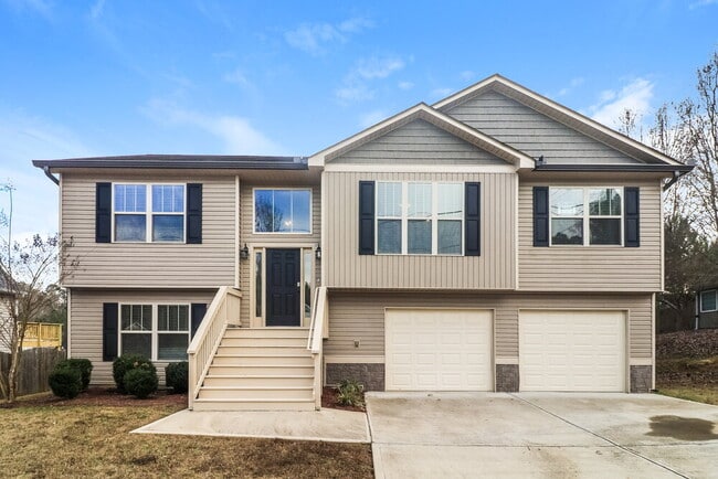 property at 913 West Ave