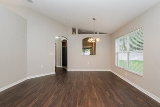 18530 Kentisbury Ct in Land O Lakes, FL - Building Photo - Building Photo