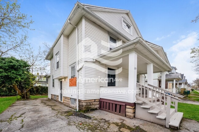 177 Roycroft Dr in Rochester, NY - Building Photo - Building Photo