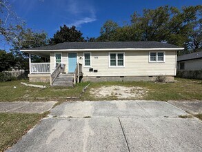 1205 Wright St in Wilmington, NC - Building Photo - Building Photo