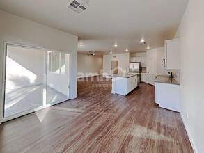 5631 Lighting Hope Ct in North Las Vegas, NV - Building Photo - Building Photo