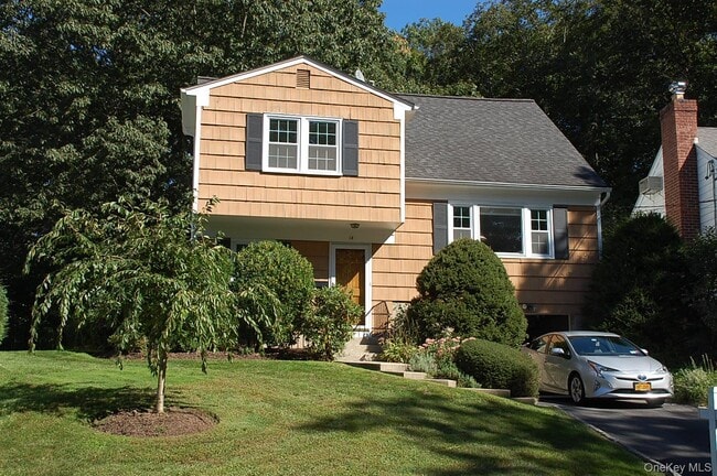 property at 18 Coralyn Ave
