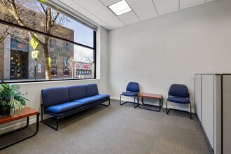 4541 N Lincoln Ave in Chicago, IL - Building Photo - Interior Photo