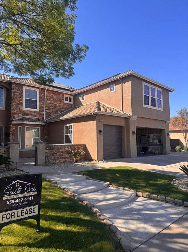 3344 Sierra Madre Ave in Clovis, CA - Building Photo - Building Photo