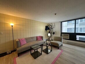 14 Trowbridge St, Unit 1C in Cambridge, MA - Foto de edificio - Building Photo